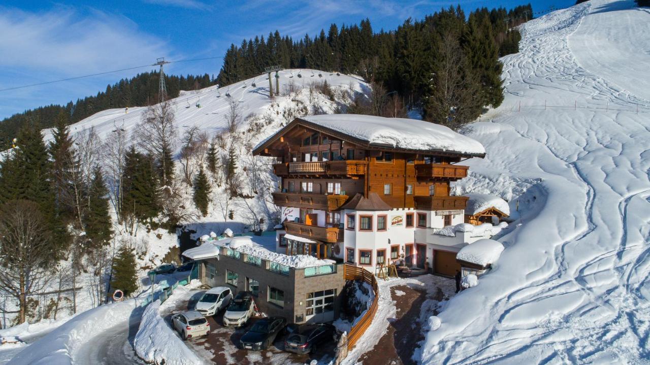 Appartement-Gaestehaus Marie Anderl Заалбах-Хинтерглем Екстериор снимка